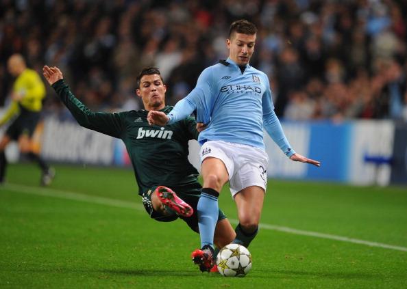 米体：邓弗里斯预计12月中旬回归；姆希塔良、达米安接近复出（米体：邓弗里斯料12月中旬归队；姆希塔良、达米安复出在即）