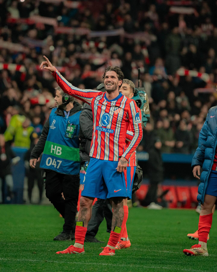 欧冠半场：布兰特、阿利萨米破门，多特1-1博德闪耀（欧冠半场战报：布兰特与阿利萨米先后破门，多特暂1-1博德闪耀）