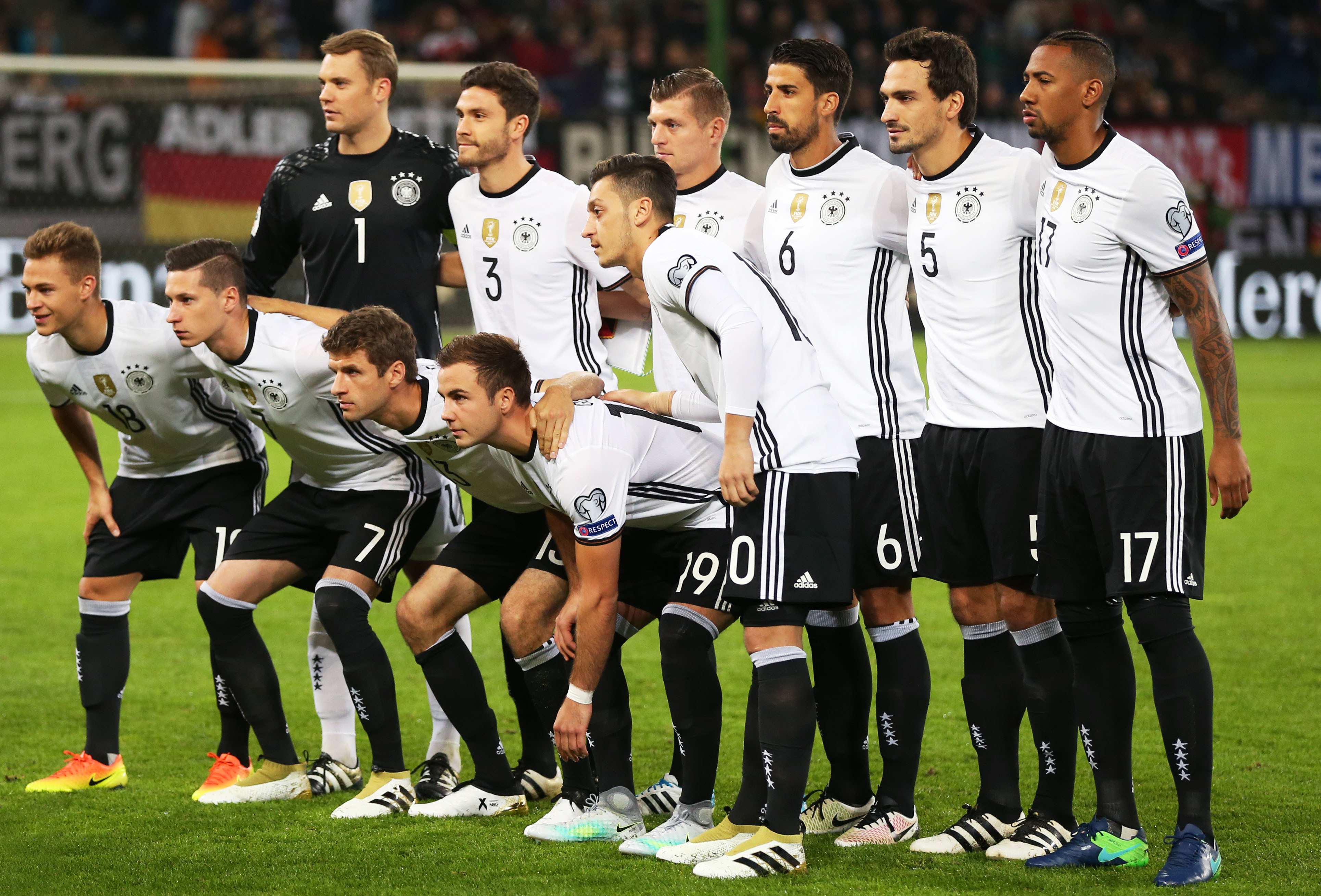 记者：米利唐右腿内收肌不适，周三将接受检查（记者：米利唐右腿内收肌出现不适，将于周三接受检查）