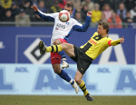 澳超前瞻：中央海岸水手状态起伏不定，墨尔本城防线严阵以待（澳超前瞻：中央海岸水手状态不稳，墨尔本城后防严阵迎战）