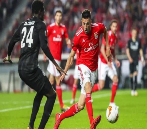 这后撤步跳投太无解（这记后撤步跳投简直不可阻挡）