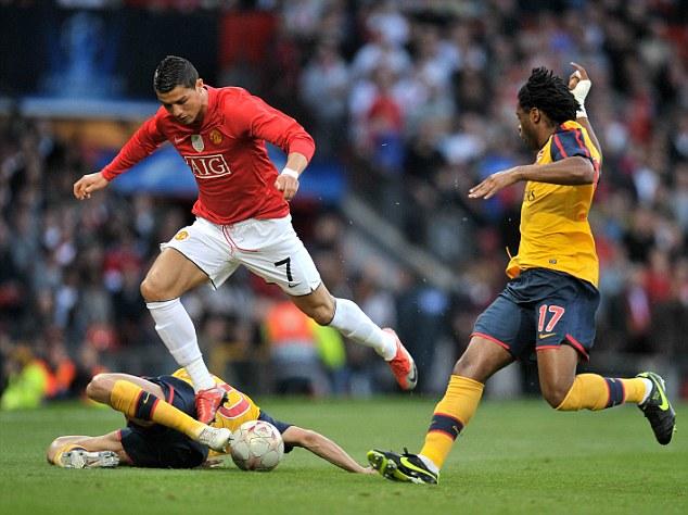 德天空：拜仁引进费耶诺德右后卫里德的谈判正在取得进展（德天空：拜仁引进费耶诺德右后卫里德的转会谈判正稳步推进）