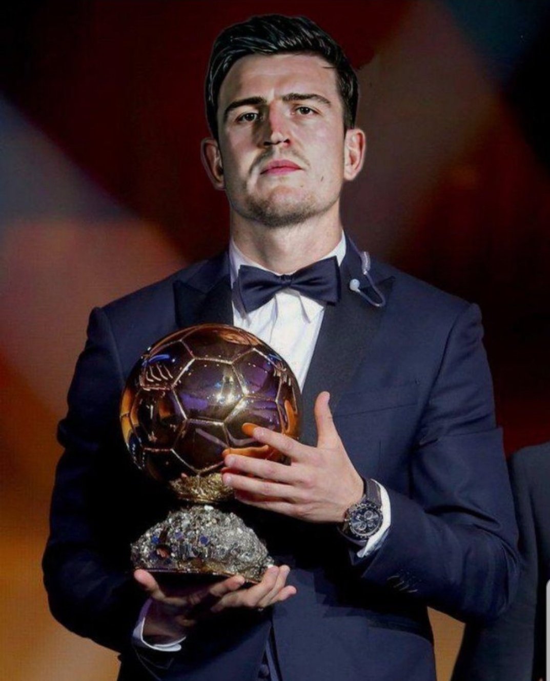 多特客战弗赖堡：吉拉西、小贝林厄姆首发，埃姆雷-詹出战（多特做客弗赖堡：吉拉西与小贝林厄姆先发，埃姆雷-詹登场）