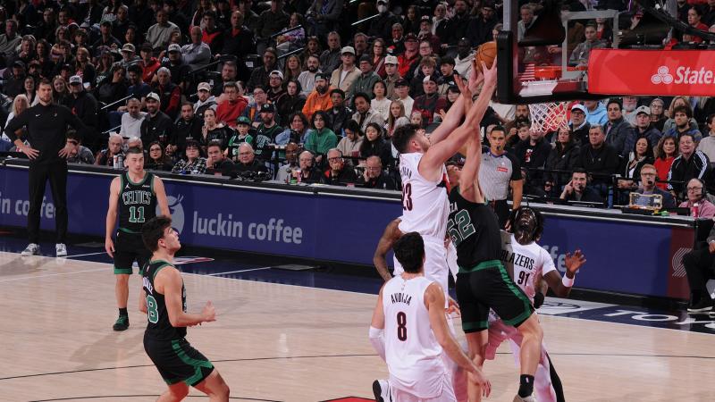 巴黎人报关注蓉城罚单：中国俱乐部因球迷种族歧视对方球员被罚6万欧（法媒《巴黎人报》聚焦：蓉城因球迷对对手球员实施种族歧视被罚6万欧）