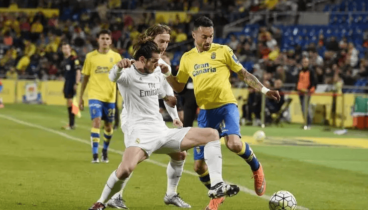 3-0！英超争冠格局骤变：神锋3场5球 12.1亿豪门3连胜落后枪手2分（3-0！英超冠军悬念升级：神锋三战五球，12.1亿豪门三连胜仍距枪手2分）